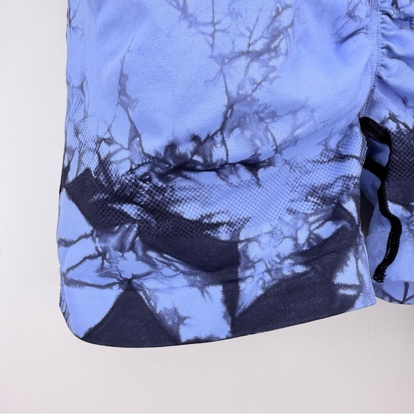 Blue & Black Tie-Dye Scrunch Butt Biker Compression Shorts Lifting & Slimming - Picture 6 of 6